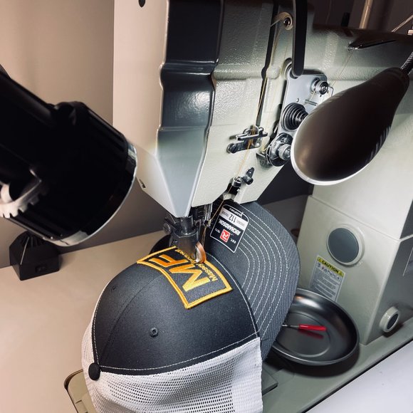 Massey Ferguson Vintage Patch Hat - Black & White Richardson 112 Trucker Cap - Picture 6 of 7